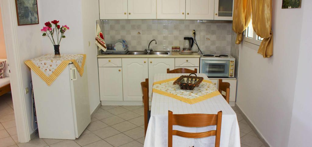 Mersina Apartments Keri Luaran gambar